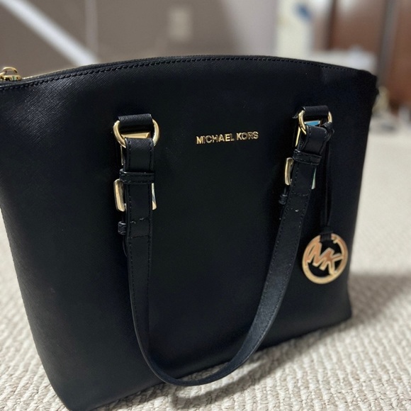 Michael Kors Tote - Picture 2 of 5